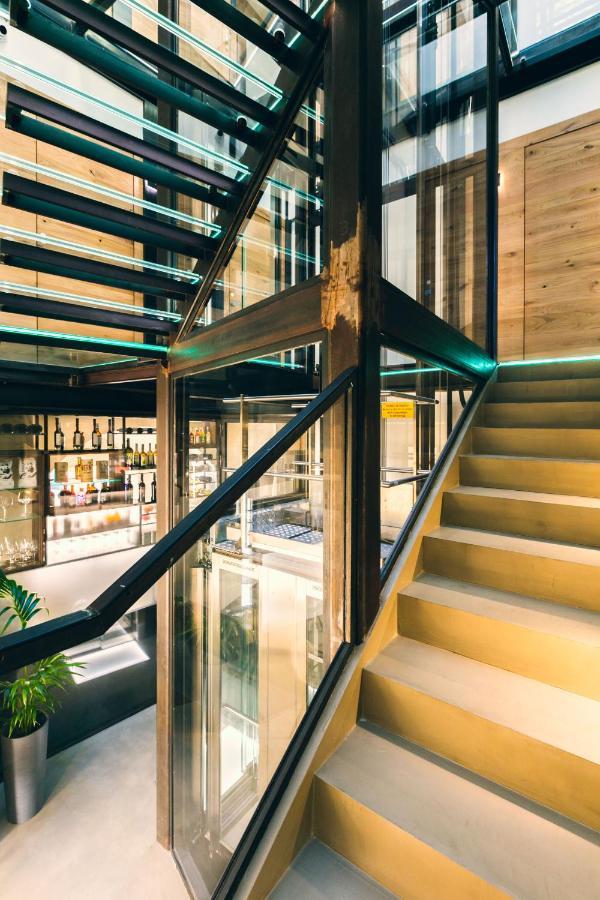 Domus Cavour Rooms&Suites Tirano Exterior foto