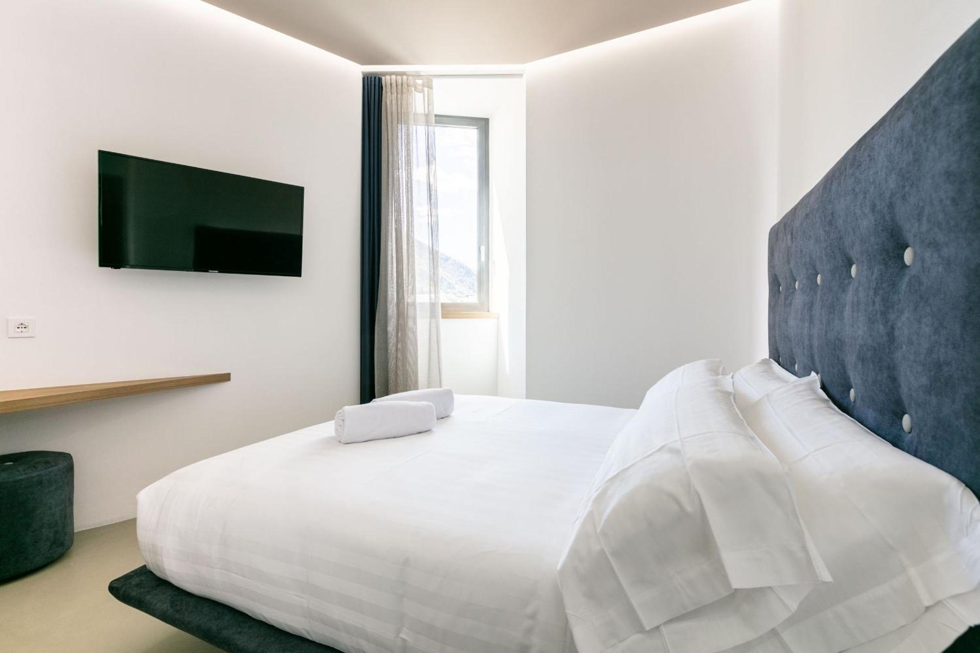 Domus Cavour Rooms&Suites Tirano Zimmer foto