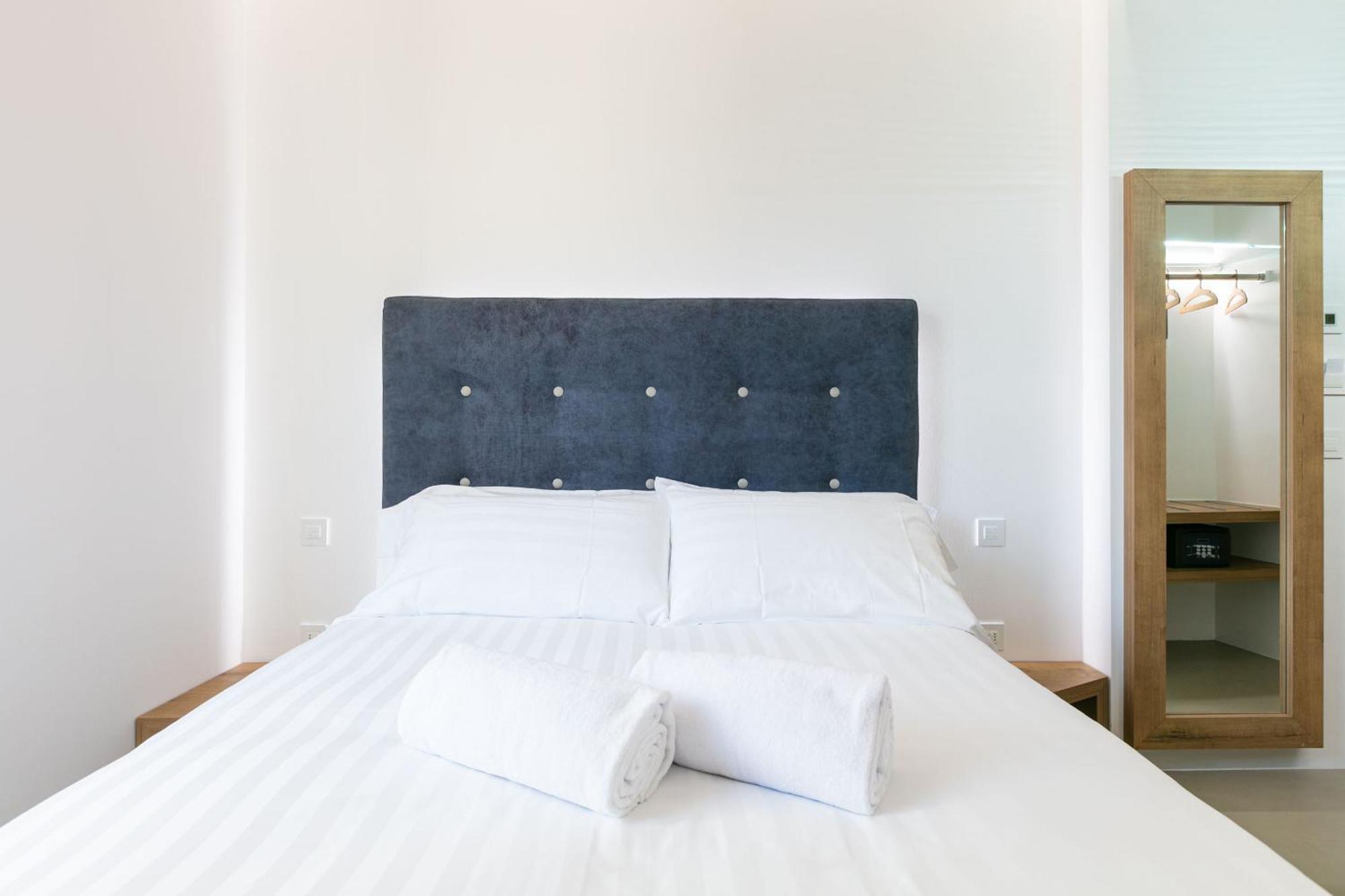 Domus Cavour Rooms&Suites Tirano Zimmer foto
